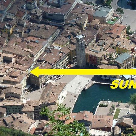 Appartamento Sunrise - Centro Storico N1 Riva del Garda Ngoại thất bức ảnh