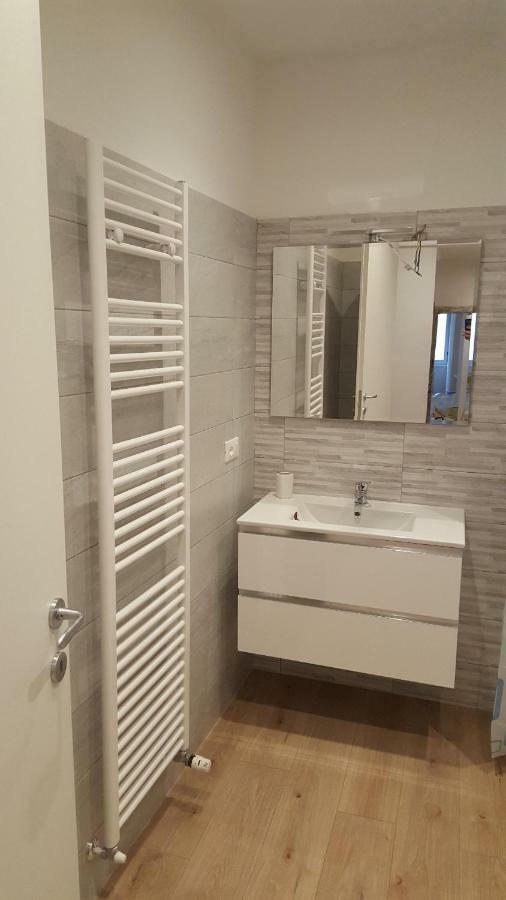 Appartamento Sunrise - Centro Storico N1 Riva del Garda Ngoại thất bức ảnh