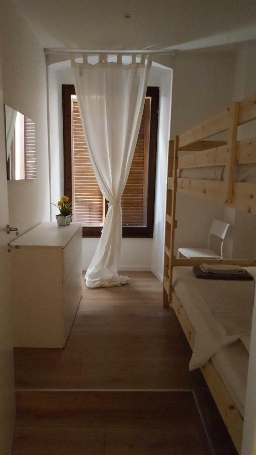 Appartamento Sunrise - Centro Storico N1 Riva del Garda Ngoại thất bức ảnh